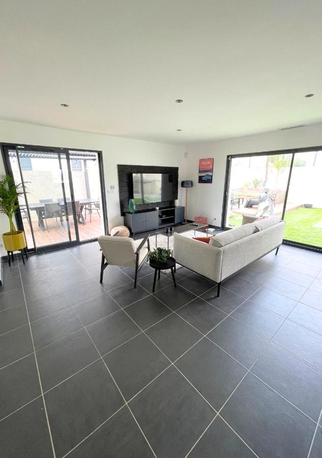 Villa Contemporaine Avec Piscine Chauffee Proche Des Plages Sauvian Eksteriør billede